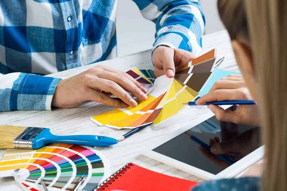 Get a free color consultation when choosing an exterior house color